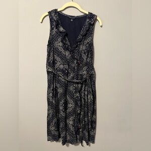 Comfortable and cute dress by Tommy Hilfiger